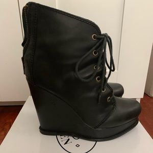 Steve Madden Throne Booties